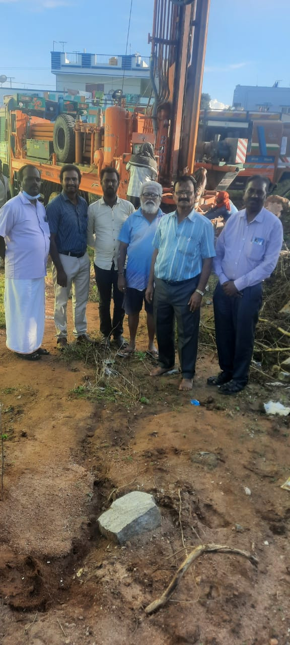 Plenty of water at just 100ft , perfect for erecting Hand Pump at Rangopanditha Agraharam eri